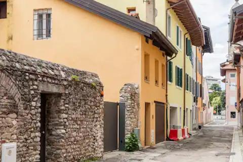 Terratetto In Centro + Parcheggio Apartman Udine Kültér fotó